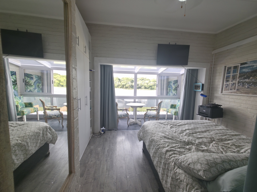 2 Bedroom Property for Sale in Bonza Bay Eastern Cape
